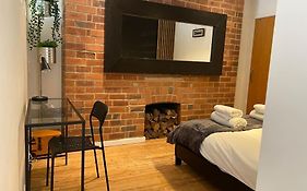 Stunning One B/R Apartment - City Centre